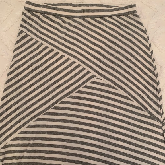 Maxi Skirt - Picture 2 of 3